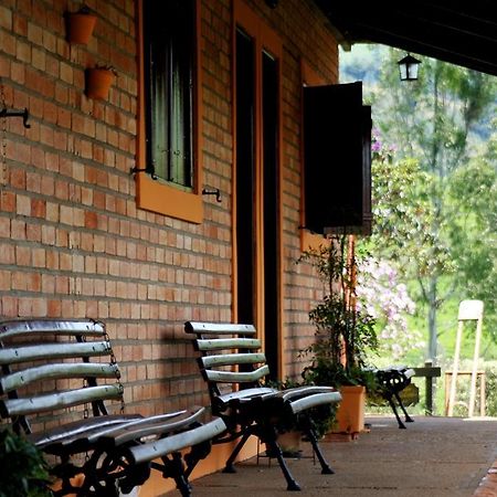 Hotel Estalagem Usina Velha Passa Quatro Exterior foto